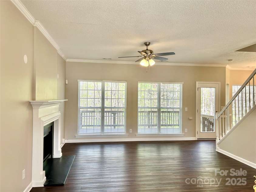 10550 Worsley Lane, Charlotte, NC 28269.  MLS# CAR4223421, YatesRealty ID 20807. 