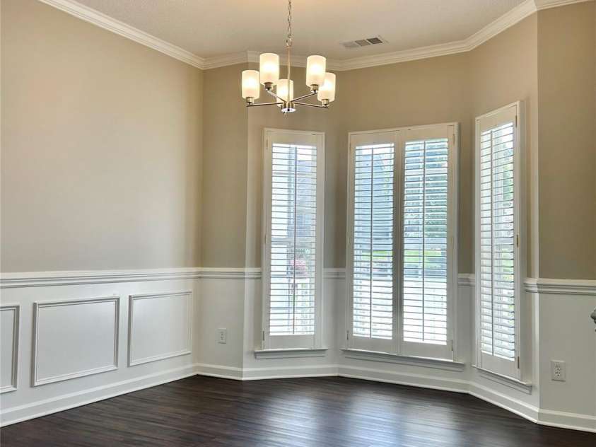 10550 Worsley Lane, Charlotte, NC 28269.  MLS# CAR4223421, YatesRealty ID 20807. 