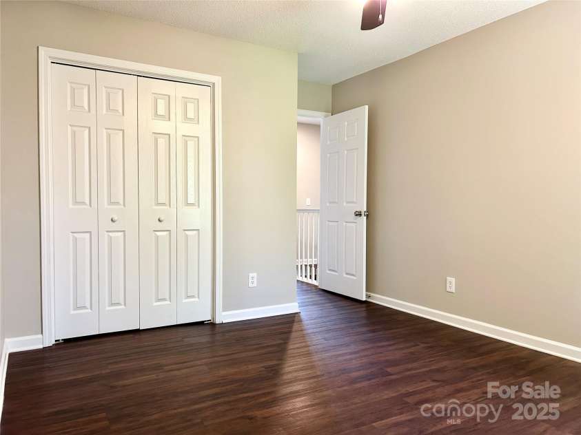10550 Worsley Lane, Charlotte, NC 28269.  MLS# CAR4223421, YatesRealty ID 20807. 