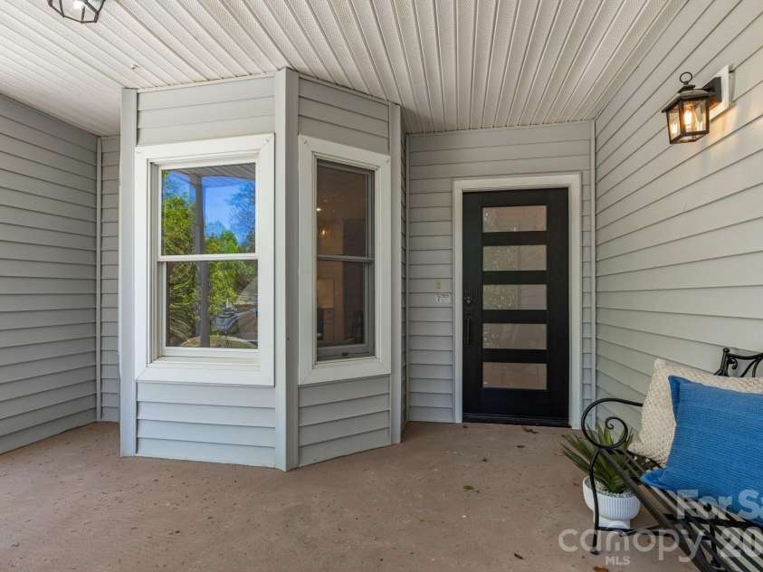 132 Fox Cross Drive, Brevard, NC 28712.  MLS# CAR4375876, YatesRealty ID 20807. 