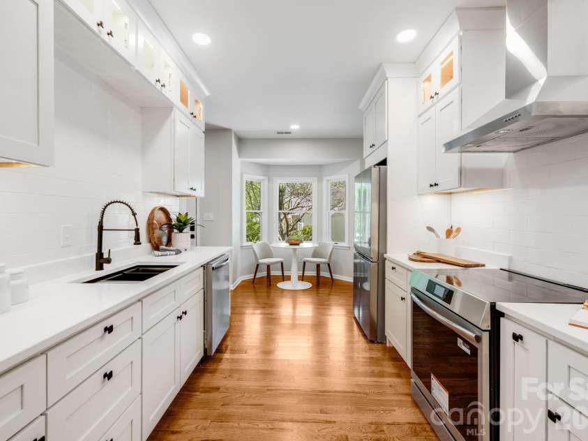 132 Fox Cross Drive, Brevard, NC 28712.  MLS# CAR4375876, YatesRealty ID 20807. 