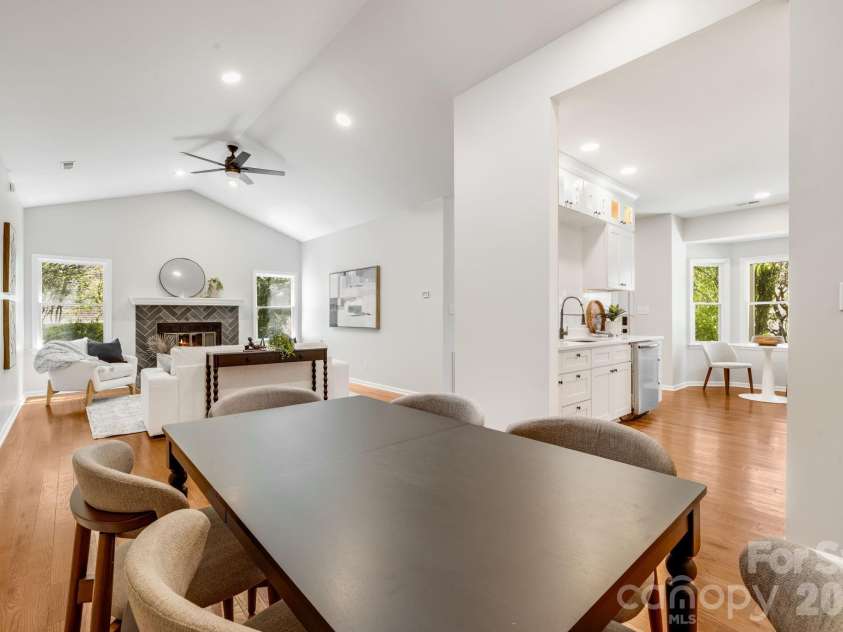 132 Fox Cross Drive, Brevard, NC 28712.  MLS# CAR4375876, YatesRealty ID 20807. 