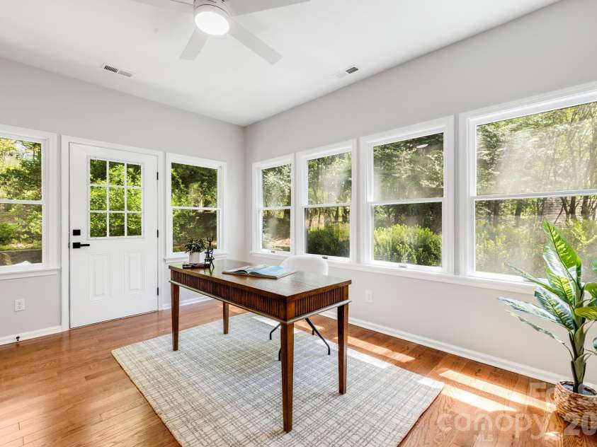 132 Fox Cross Drive, Brevard, NC 28712.  MLS# CAR4375876, YatesRealty ID 20807. 