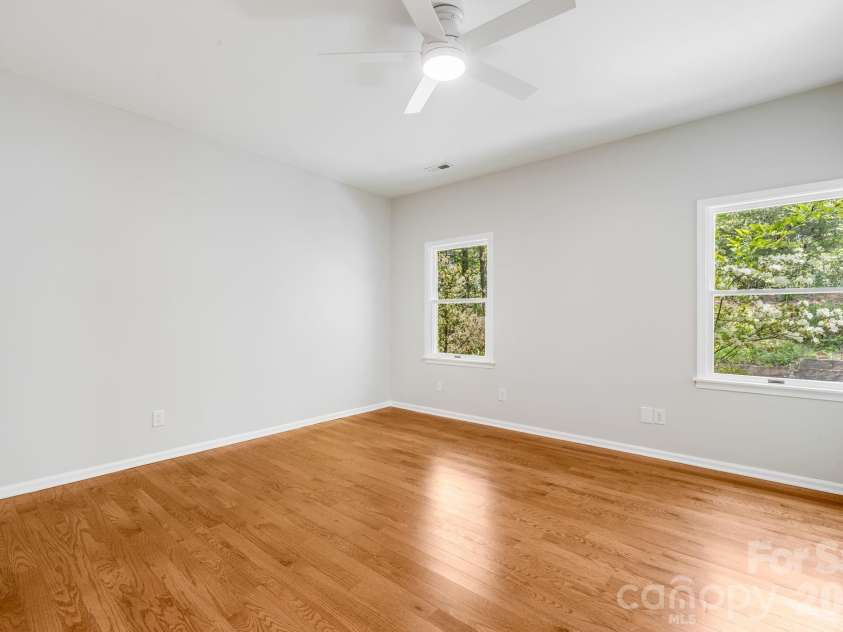 132 Fox Cross Drive, Brevard, NC 28712.  MLS# CAR4375876, YatesRealty ID 20807. 