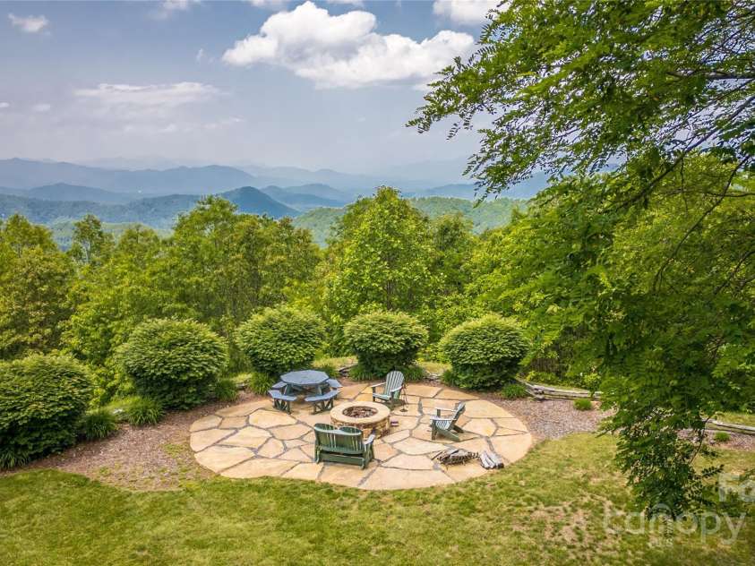1730 Eagles Roost Road, Bryson City, NC 28713.  MLS# CAR4266458, YatesRealty ID 20808. 