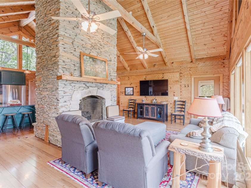 1730 Eagles Roost Road, Bryson City, NC 28713.  MLS# CAR4266458, YatesRealty ID 20808. 