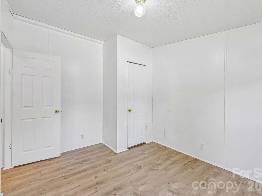717 Rock Castle Drive, York, SC 29745.  MLS# CAR4376272, YatesRealty ID 20808. 