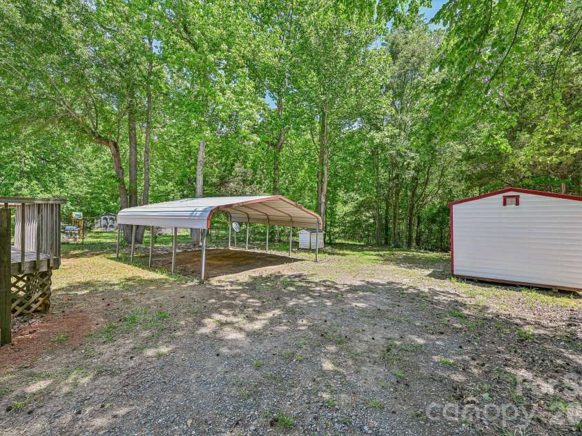 717 Rock Castle Drive, York, SC 29745.  MLS# CAR4376272, YatesRealty ID 20808. 
