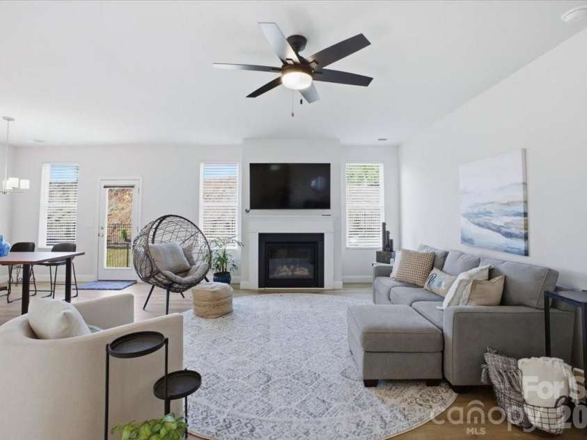 602 Banter Lane, Cramerton, NC 28032.  MLS# CAR4370237, YatesRealty ID 20809. 