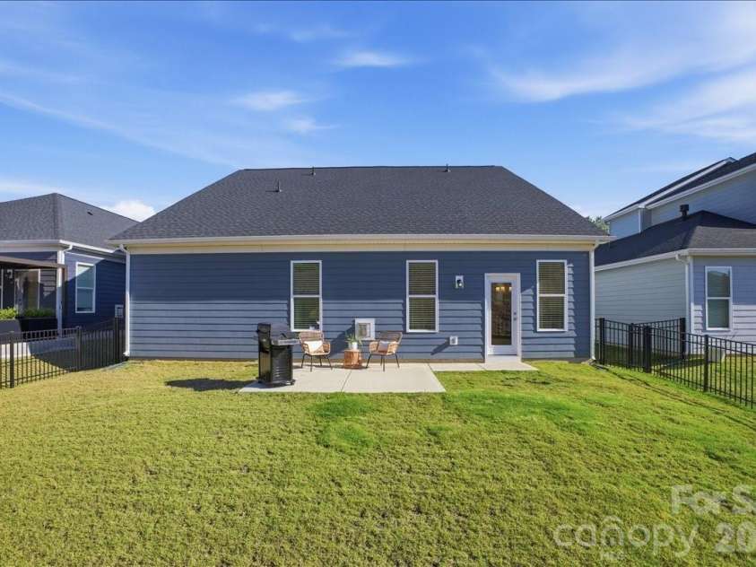 602 Banter Lane, Cramerton, NC 28032.  MLS# CAR4370237, YatesRealty ID 20809. 