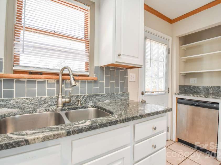 233 Third Creek Road, Statesville, NC 28677.  MLS# CAR4220725, YatesRealty ID 2081. 