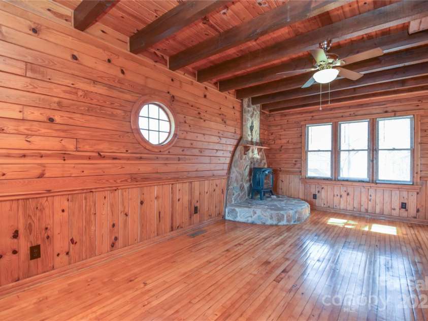 233 Third Creek Road, Statesville, NC 28677.  MLS# CAR4220725, YatesRealty ID 2081. 