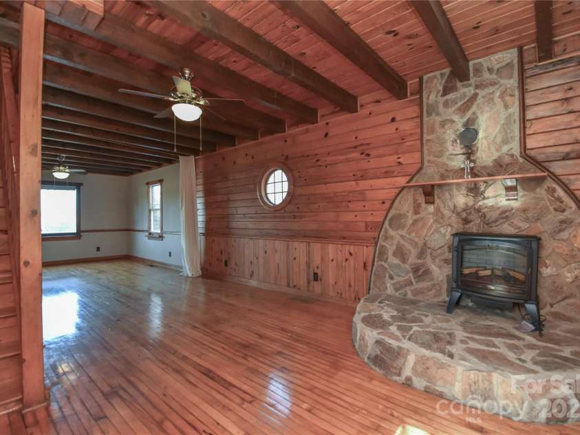 233 Third Creek Road, Statesville, NC 28677.  MLS# CAR4220725, YatesRealty ID 2081. 