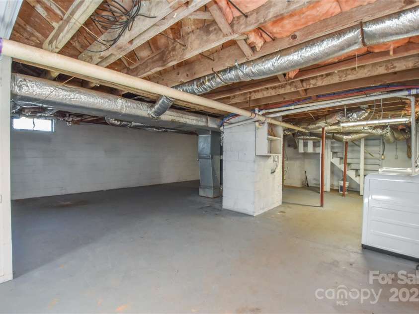 233 Third Creek Road, Statesville, NC 28677.  MLS# CAR4220725, YatesRealty ID 2081. 