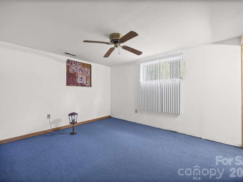 7233 Tuckaseegee Road, Charlotte, NC 28214.  MLS# CAR4379015, YatesRealty ID 20810. Basement