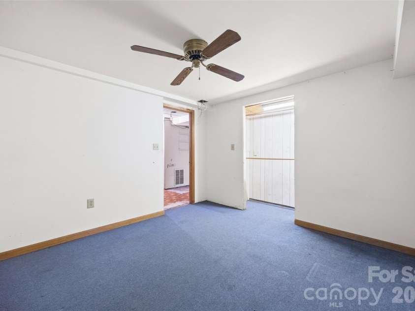 7233 Tuckaseegee Road, Charlotte, NC 28214.  MLS# CAR4379015, YatesRealty ID 20810. Basement