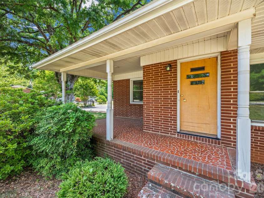 7233 Tuckaseegee Road, Charlotte, NC 28214.  MLS# CAR4379015, YatesRealty ID 20810. Front Porch