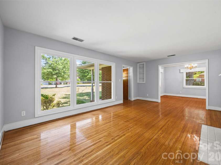 7233 Tuckaseegee Road, Charlotte, NC 28214.  MLS# CAR4379015, YatesRealty ID 20810. Living Room