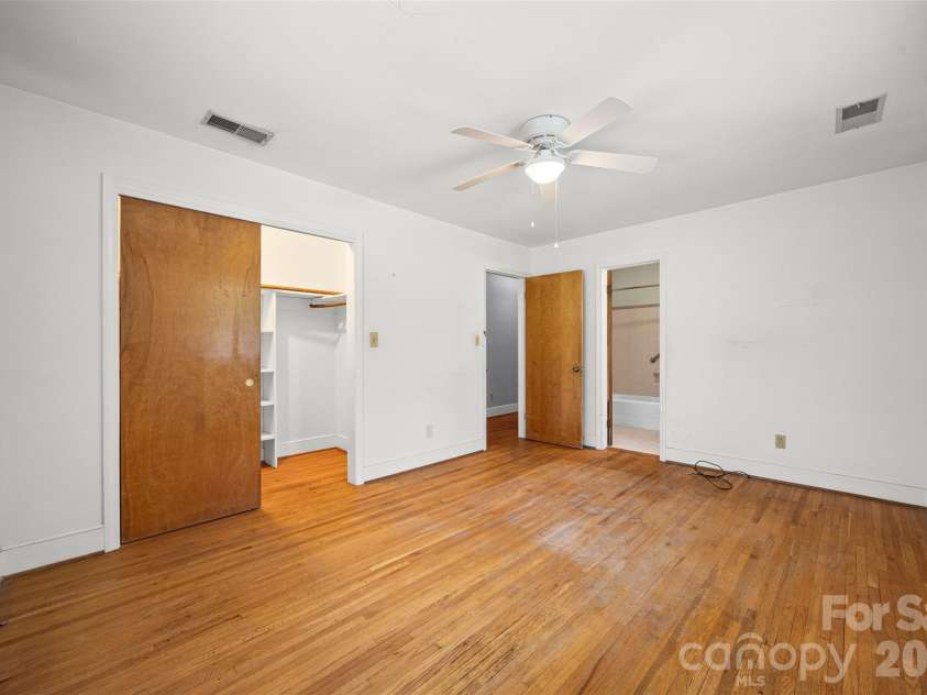 7233 Tuckaseegee Road, Charlotte, NC 28214.  MLS# CAR4379015, YatesRealty ID 20810. Primary Bedroom