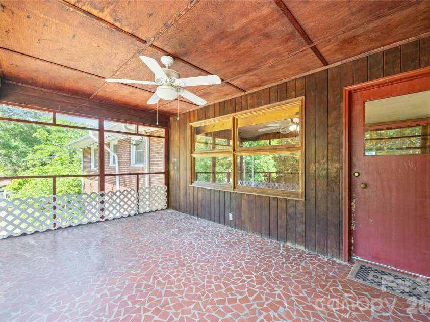 7233 Tuckaseegee Road, Charlotte, NC 28214.  MLS# CAR4379015, YatesRealty ID 20810. Screen Porch