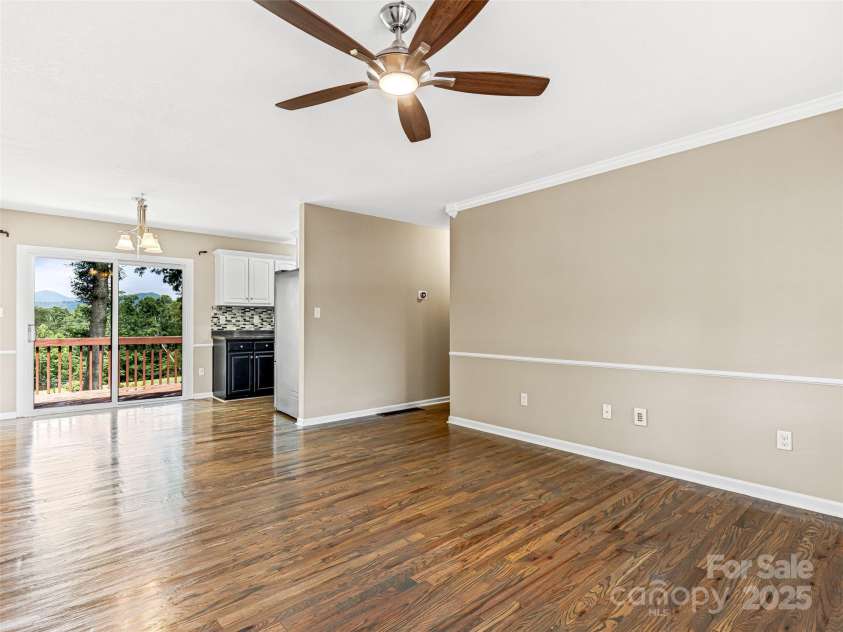24 Memory Lane, Arden, NC 28704.  MLS# CAR4271888, YatesRealty ID 20812. 