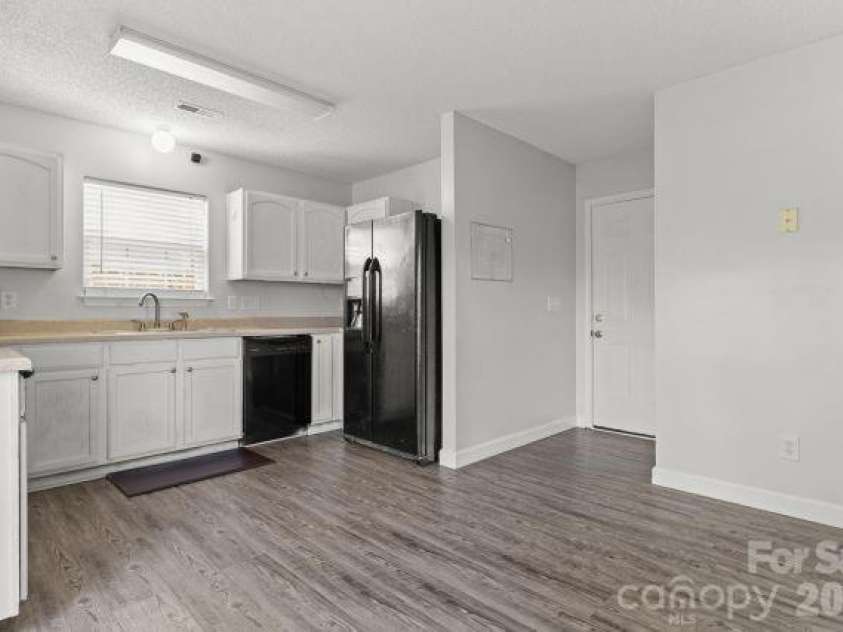 546 Danfield Drive, Clover, SC 29710.  MLS# CAR4364305, YatesRealty ID 20812. 