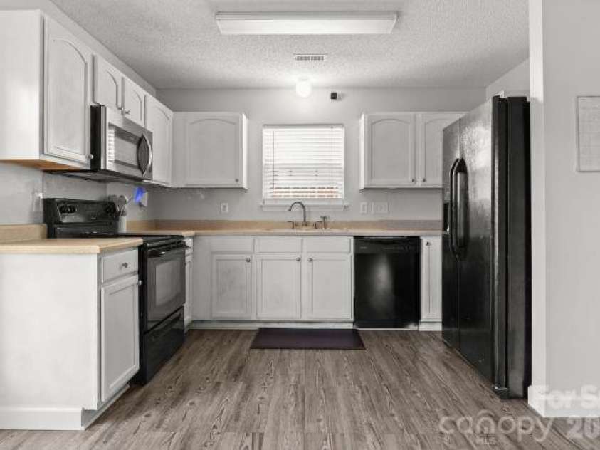 546 Danfield Drive, Clover, SC 29710.  MLS# CAR4364305, YatesRealty ID 20812. 