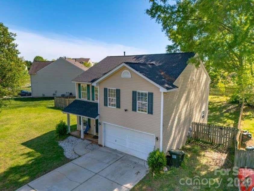 546 Danfield Drive, Clover, SC 29710.  MLS# CAR4364305, YatesRealty ID 20812. 