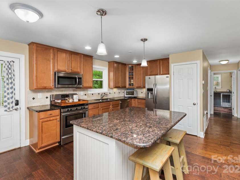 21322 McCall Street, Cornelius, NC 28031.  MLS# CAR4272171, YatesRealty ID 20813. 