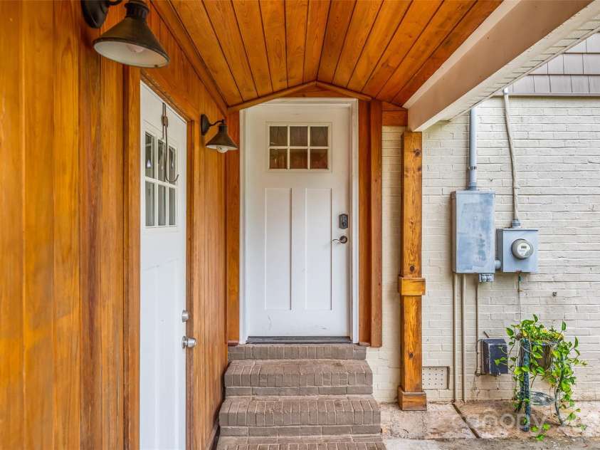 21322 McCall Street, Cornelius, NC 28031.  MLS# CAR4272171, YatesRealty ID 20813. 