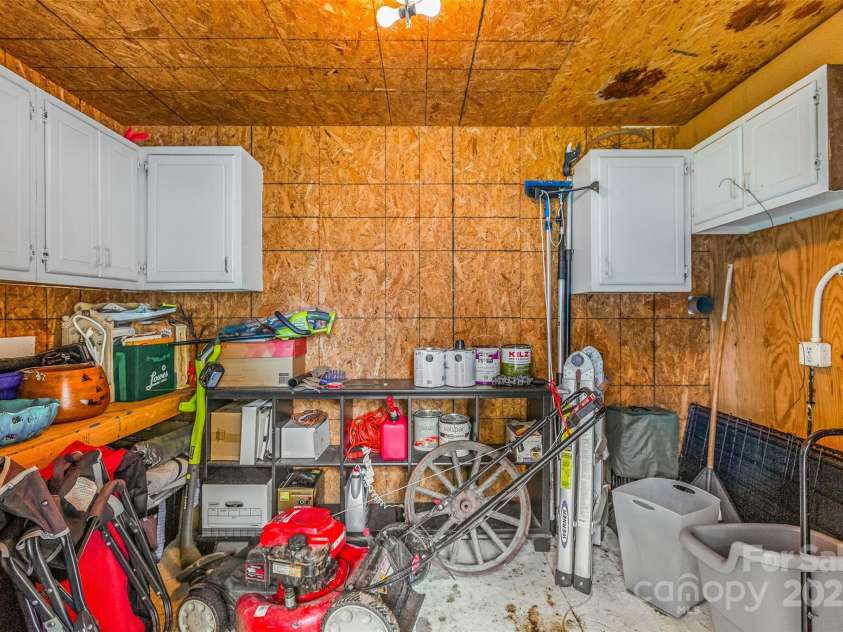 21322 McCall Street, Cornelius, NC 28031.  MLS# CAR4272171, YatesRealty ID 20813. 