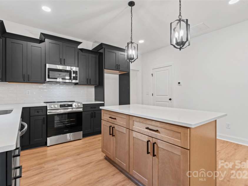 329 Henderson Circle, Harrisburg, NC 28075.  MLS# CAR4285649, YatesRealty ID 20814. 