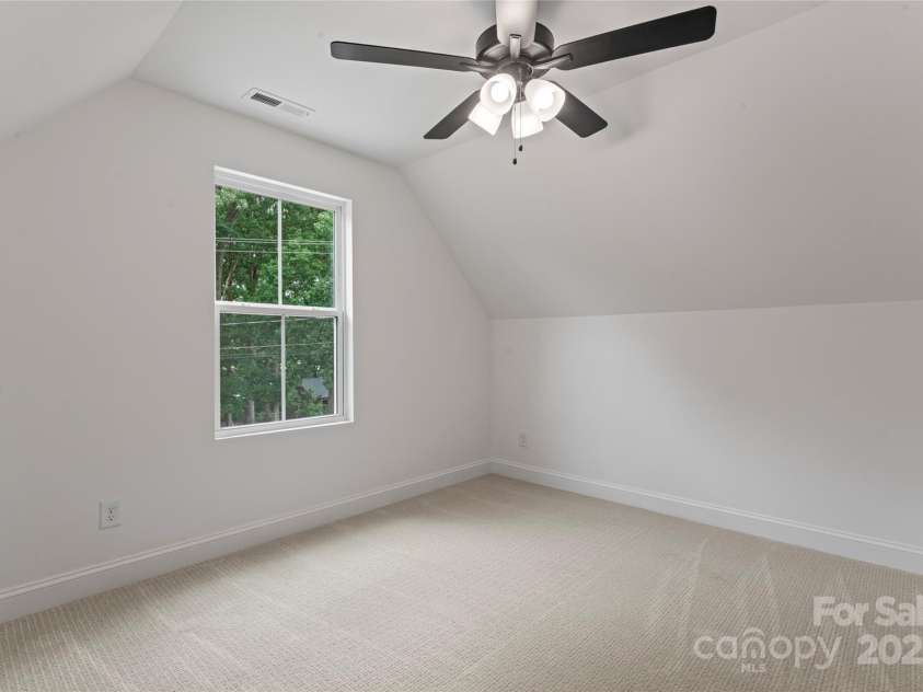 329 Henderson Circle, Harrisburg, NC 28075.  MLS# CAR4285649, YatesRealty ID 20814. 