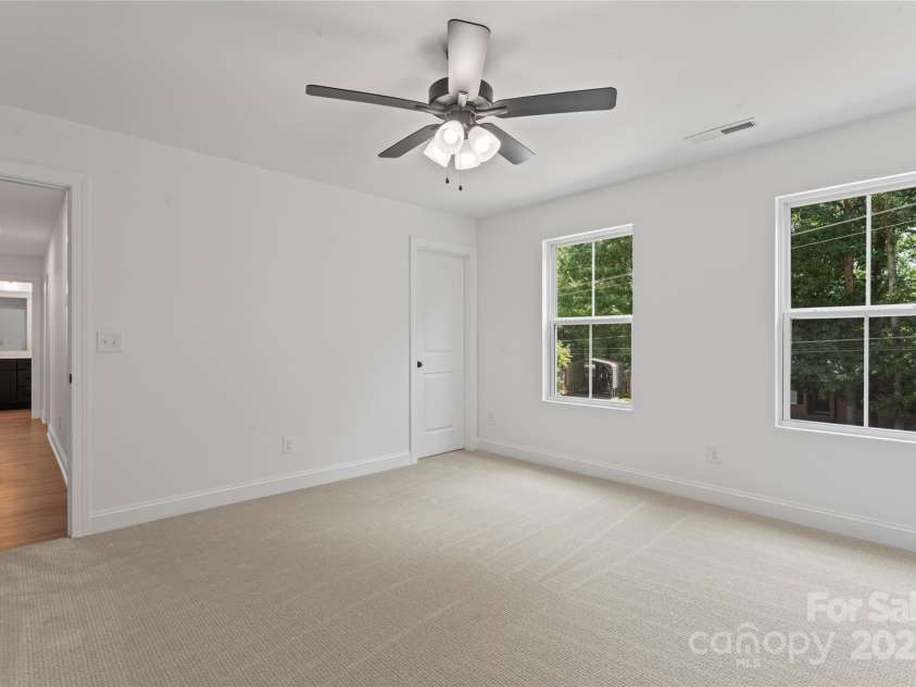 329 Henderson Circle, Harrisburg, NC 28075.  MLS# CAR4285649, YatesRealty ID 20814. 
