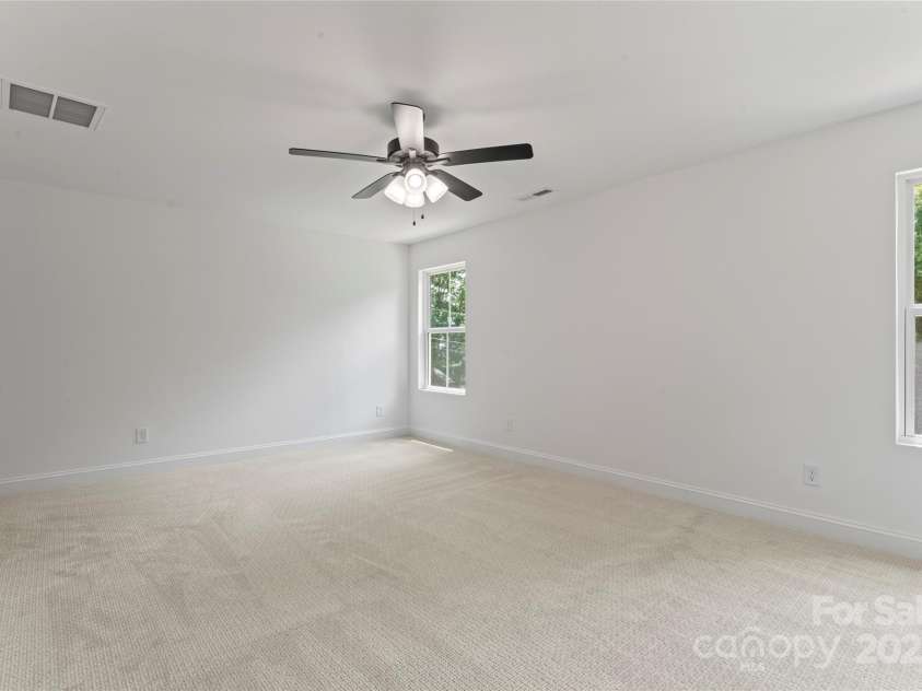 329 Henderson Circle, Harrisburg, NC 28075.  MLS# CAR4285649, YatesRealty ID 20814. 