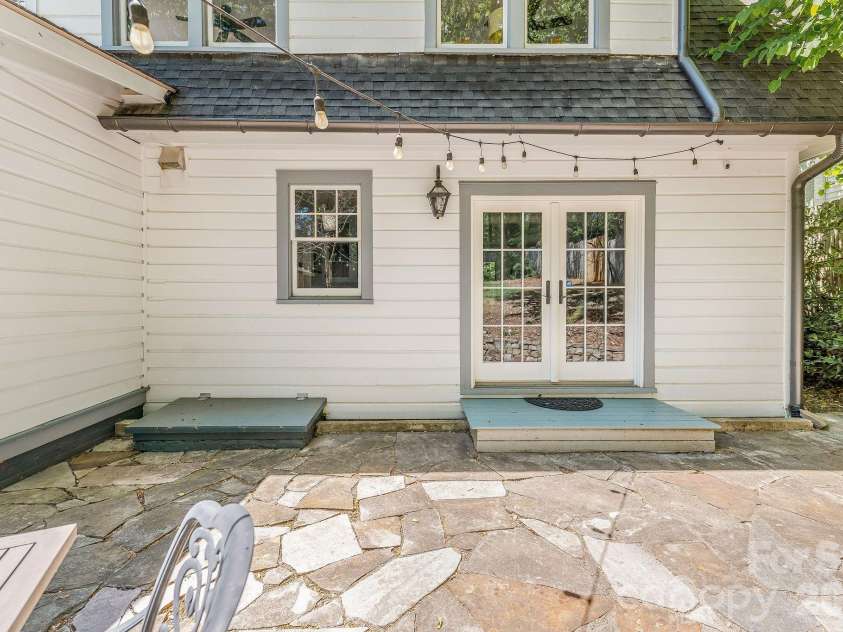 22 Westover Drive, Asheville, NC 28801.  MLS# CAR4376355, YatesRealty ID 20815. Patio with Bistro Lights