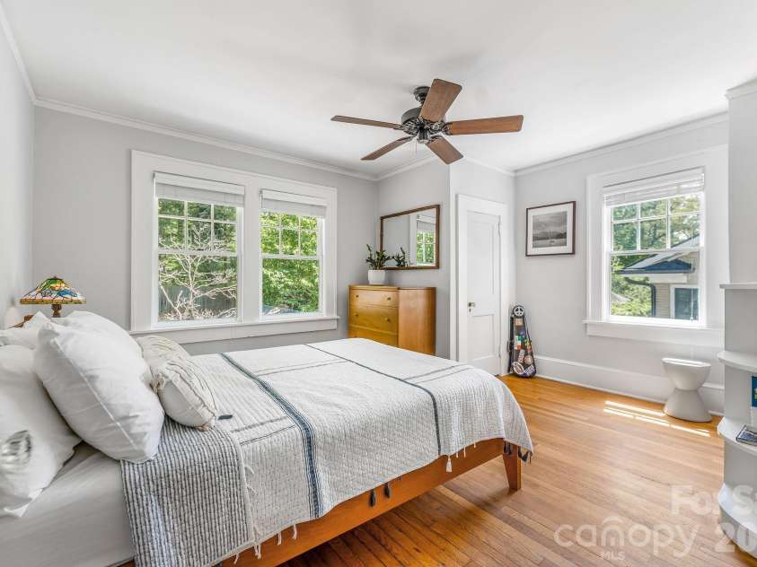 22 Westover Drive, Asheville, NC 28801.  MLS# CAR4376355, YatesRealty ID 20815. Secondary bedroom #1