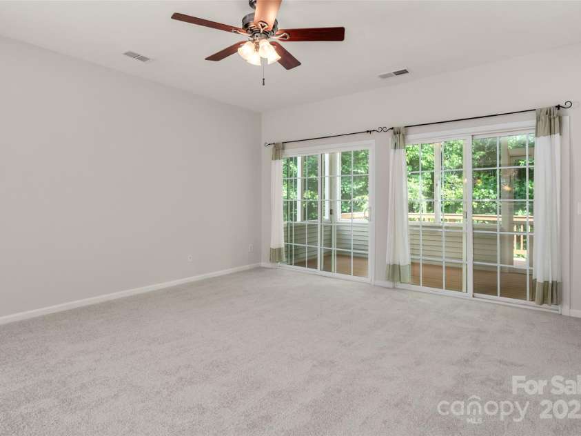 17513 Hawks View Drive, Fort Mill, SC 29707.  MLS# CAR4270227, YatesRealty ID 20816. 