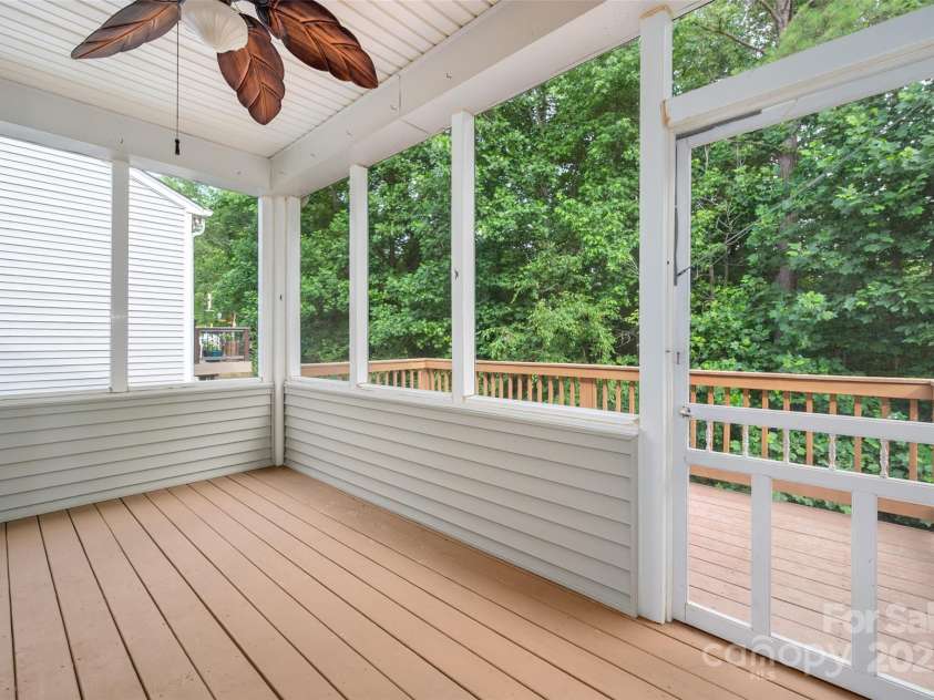 17513 Hawks View Drive, Fort Mill, SC 29707.  MLS# CAR4270227, YatesRealty ID 20816. 