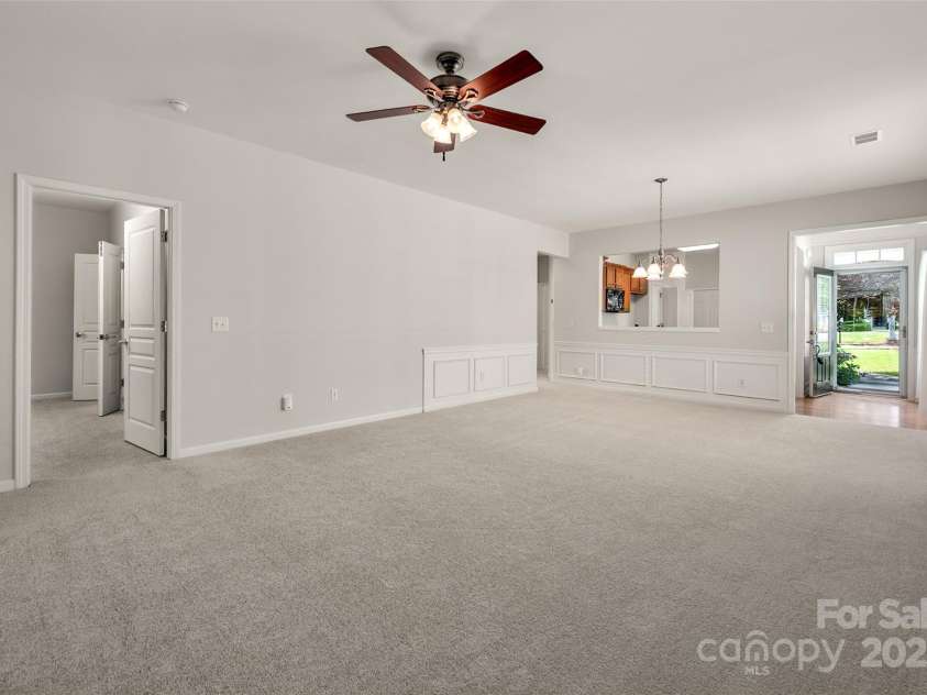 17513 Hawks View Drive, Fort Mill, SC 29707.  MLS# CAR4270227, YatesRealty ID 20816. 