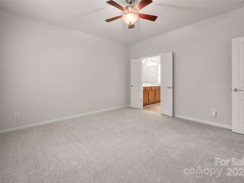 17513 Hawks View Drive, Fort Mill, SC 29707.  MLS# CAR4270227, YatesRealty ID 20816. 