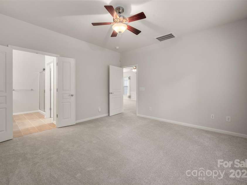 17513 Hawks View Drive, Fort Mill, SC 29707.  MLS# CAR4270227, YatesRealty ID 20816. 