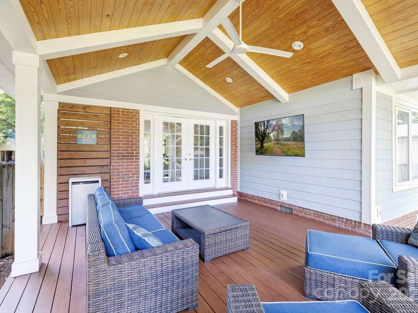 4526 Longwood Drive, Charlotte, NC 28209.  MLS# CAR4271141, YatesRealty ID 20817. 
