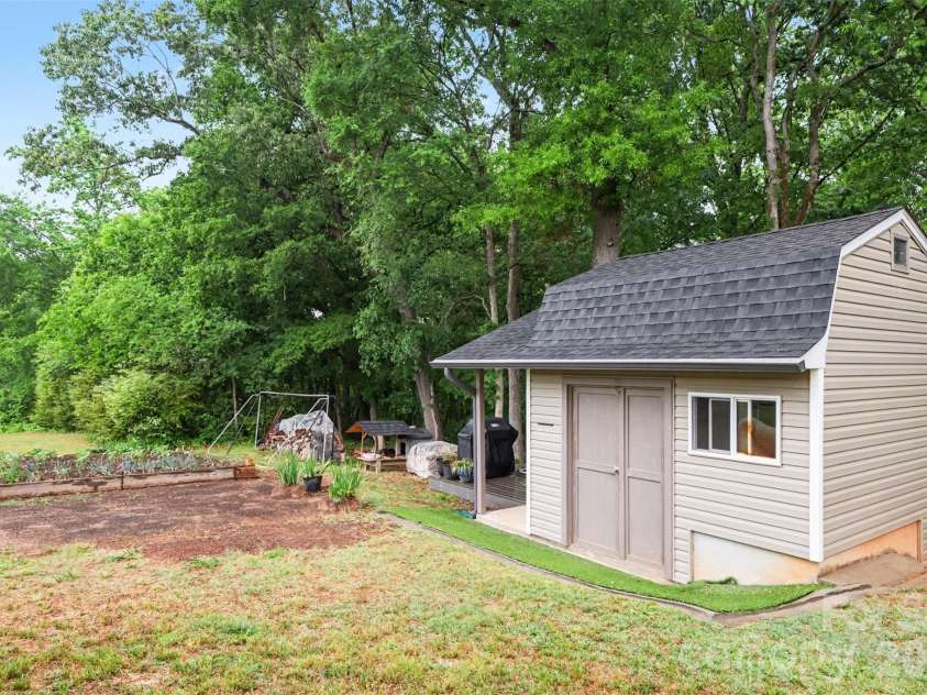 2926 Wagon Wheel Court, Monroe, NC 28110.  MLS# CAR4376023, YatesRealty ID 20818. 