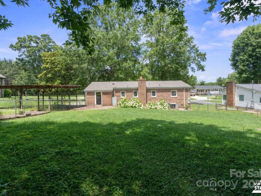 1787 Eastover Drive, Mount Pleasant, NC 28124.  MLS# CAR4271483, YatesRealty ID 20819. 