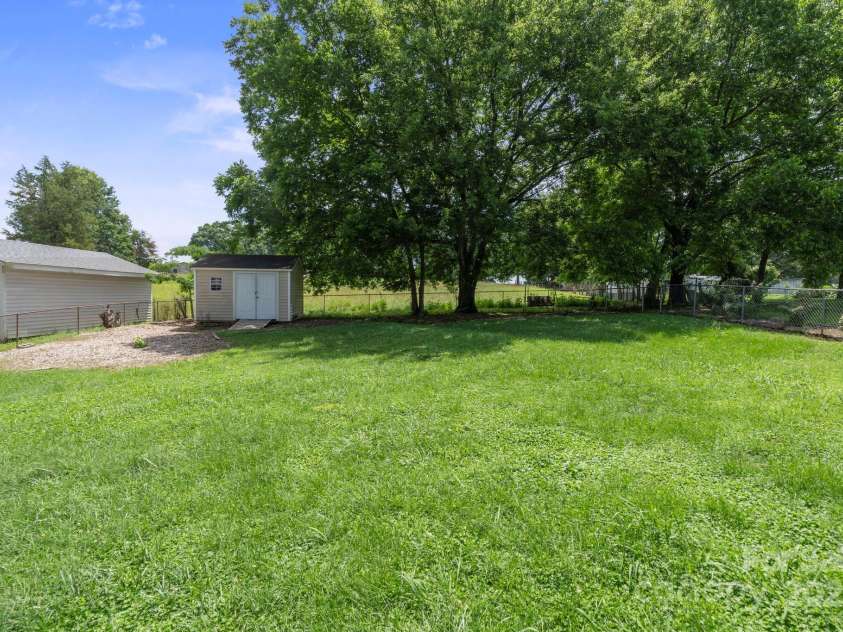 1787 Eastover Drive, Mount Pleasant, NC 28124.  MLS# CAR4271483, YatesRealty ID 20819. Large, fenced backyard