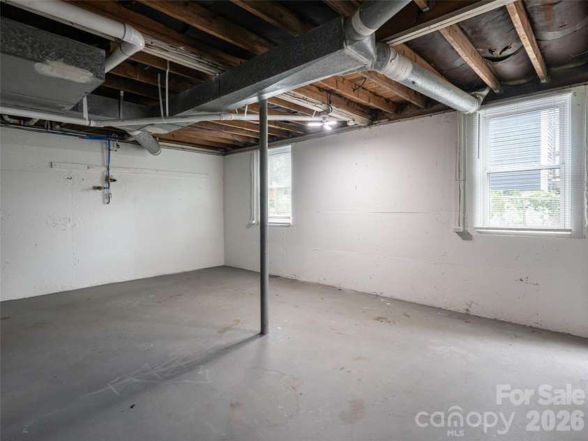 20 Baldwin Street, Asheville, NC 28803.  MLS# CAR4376594, YatesRealty ID 20819. 