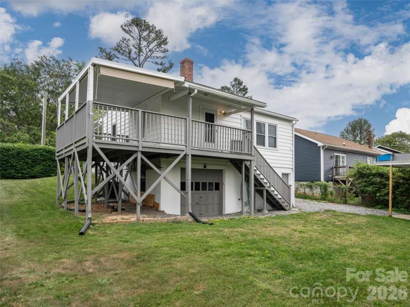20 Baldwin Street, Asheville, NC 28803.  MLS# CAR4376594, YatesRealty ID 20819. 