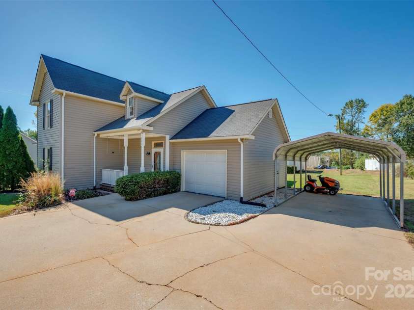 506 Pleasant Street, Spindale, NC 28160.  MLS# CAR4318654, YatesRealty ID 2082. 