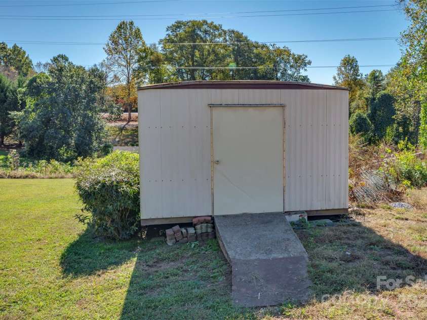 506 Pleasant Street, Spindale, NC 28160.  MLS# CAR4318654, YatesRealty ID 2082. 